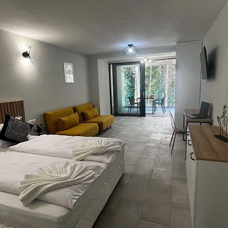 Teracite Aparthotel Varna Exterior photo