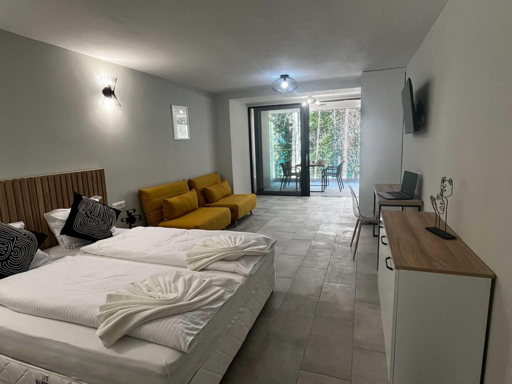 Teracite Aparthotel Varna Exterior photo